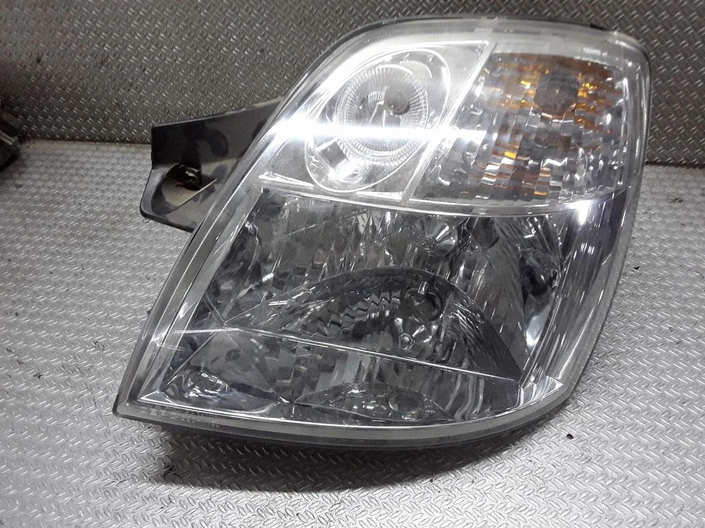 Headlight/headlamp – KIA Picanto (2004-2011)