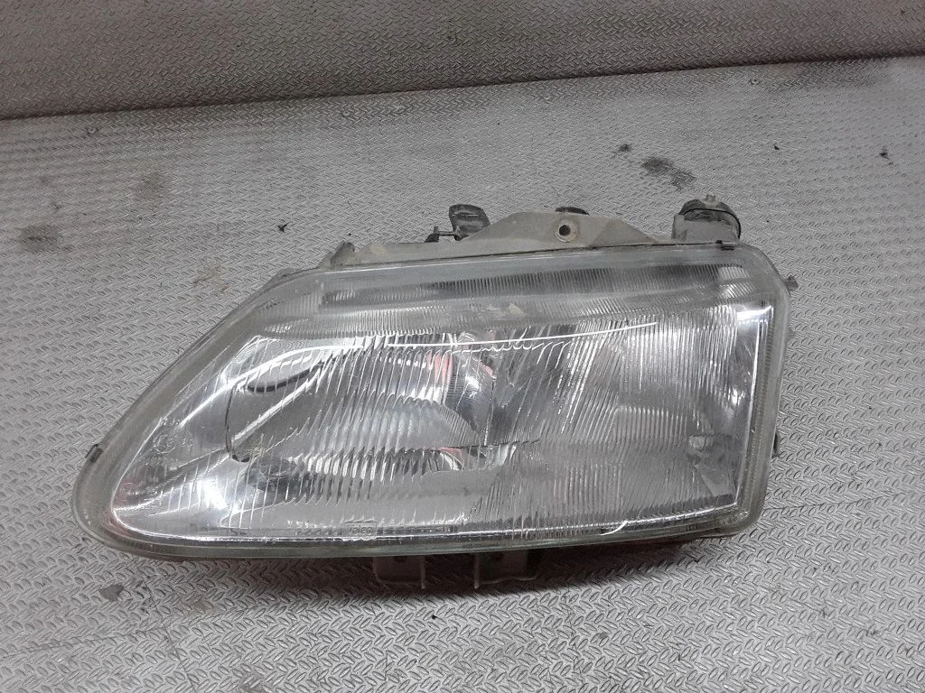 Headlight/headlamp – Renault Espace III (1997-2003)