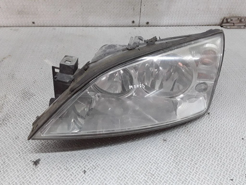 Headlight/headlamp – Ford Mondeo Mk III (2000-2007)