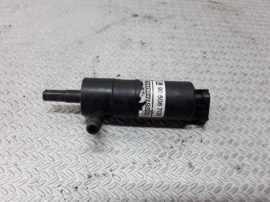 Headlight washer pump – Saab 9-5 (1998-2005)