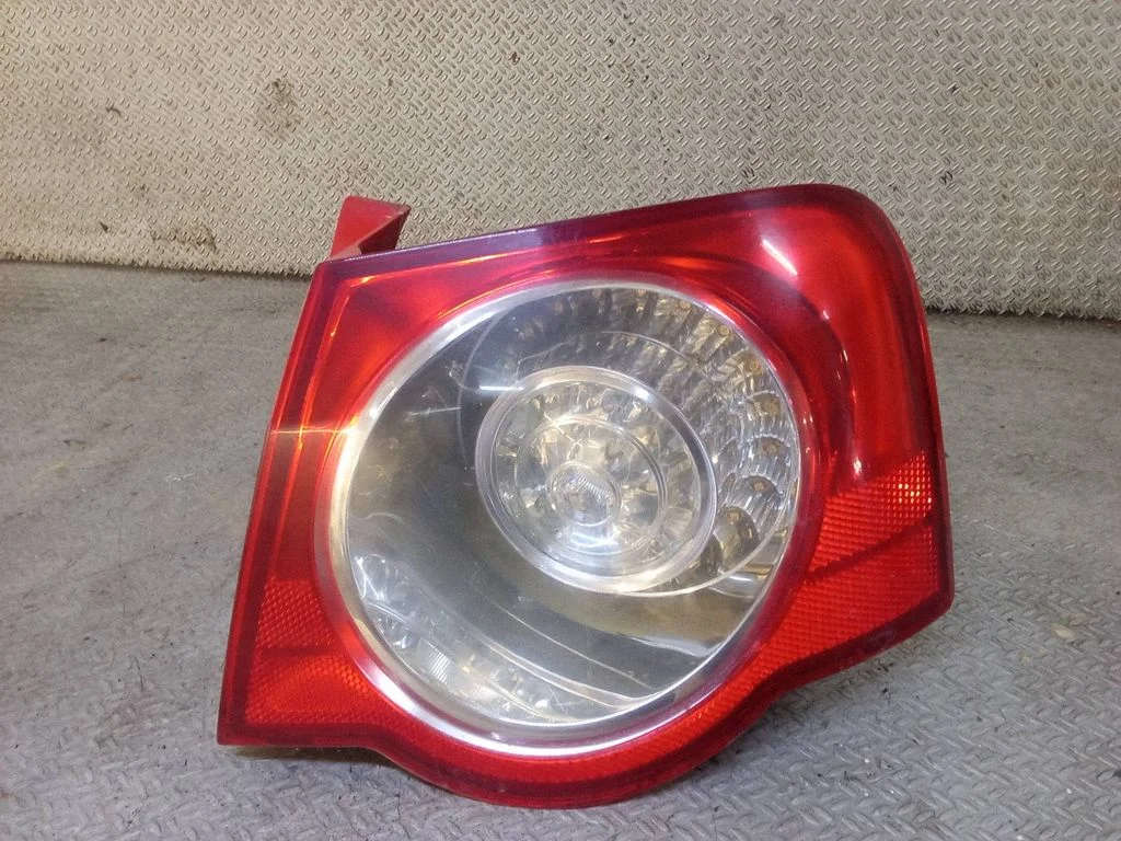 Rear/tail lights – Volkswagen Passat B6 (2005-2010)
