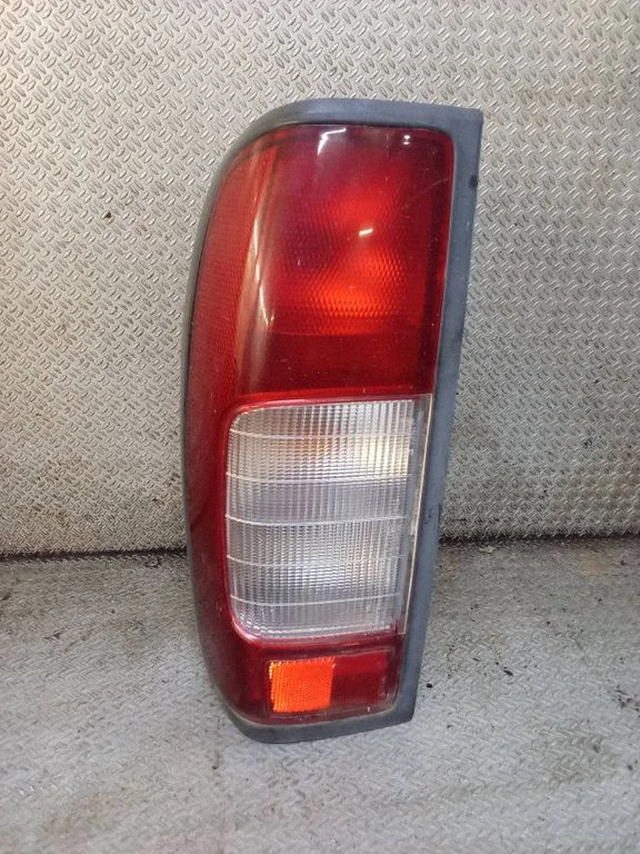 Rear/tail lights – left