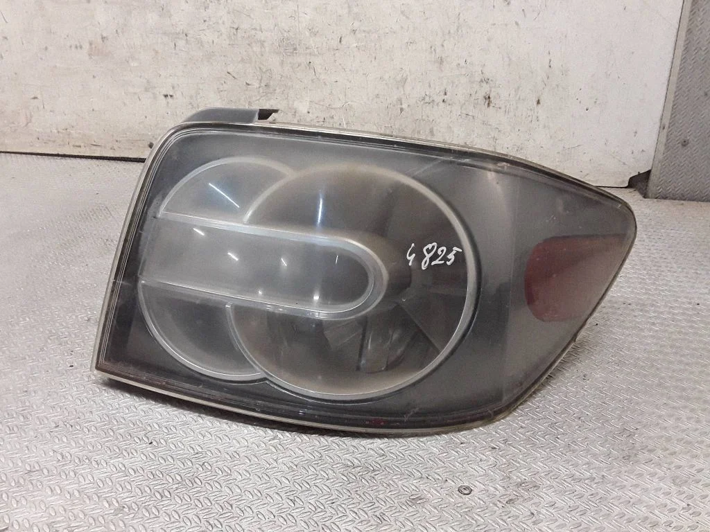 Lampa tylna w błotniku – prawa