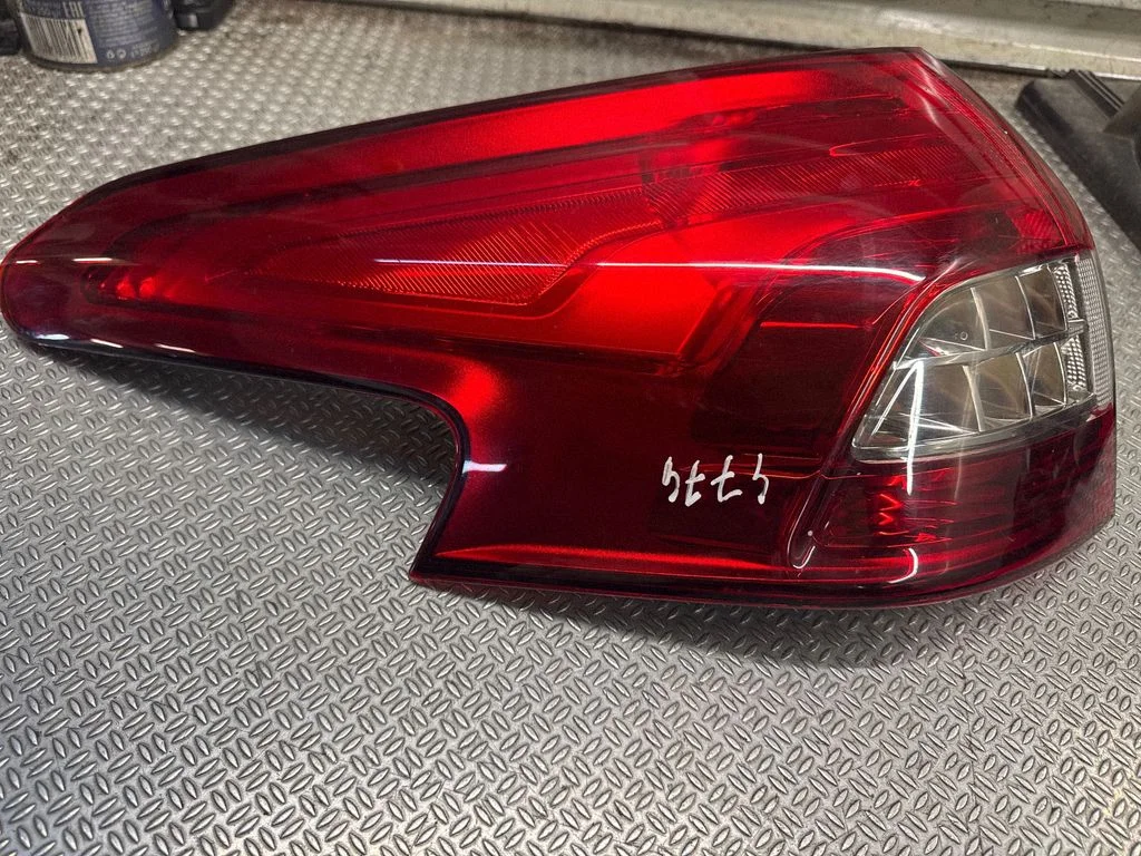 Rear/tail lights – Citroen C5 (2008-2016)