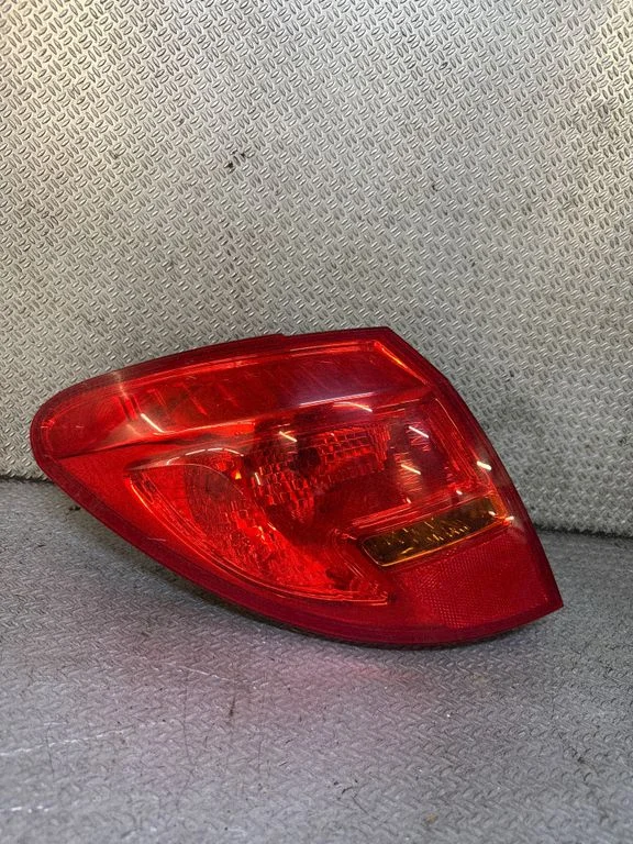 Lampa tylna w błotniku 21630101