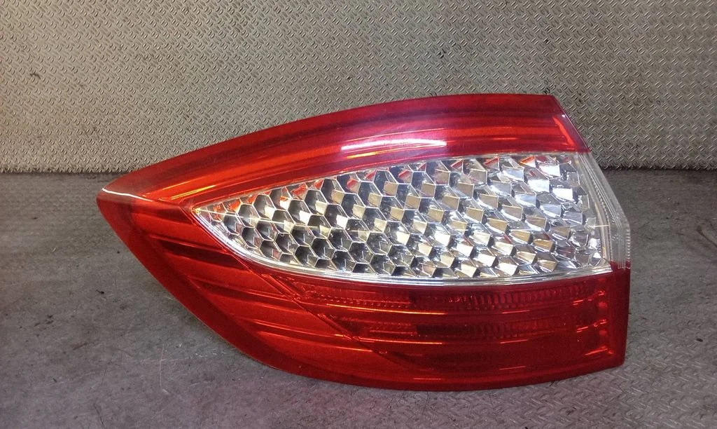 Rear/tail lights – Ford Mondeo MK IV (2007-2014)