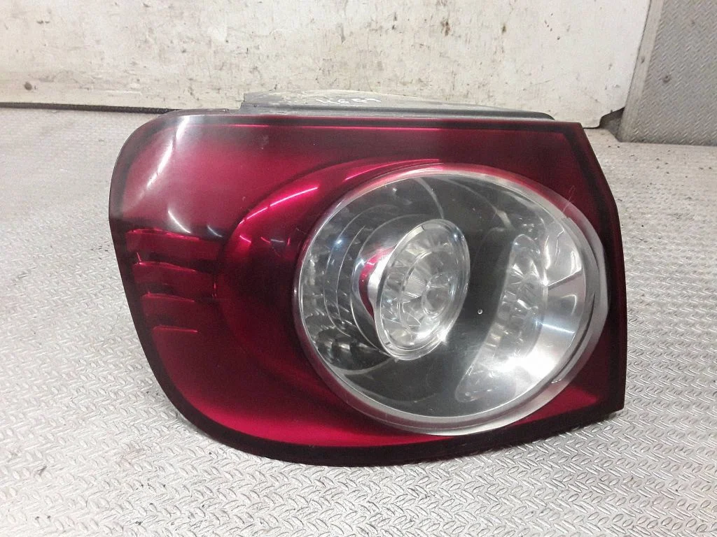 Lampa tylna w błotniku 5M0945095K
