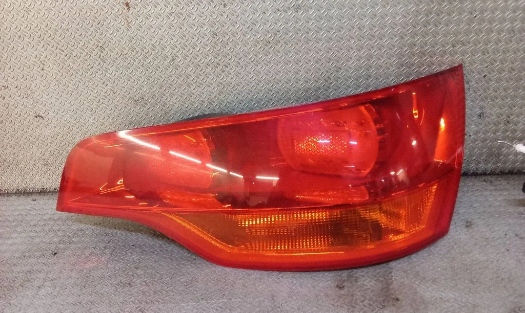 Rear/tail lights – Audi Q7 4L (2005-2015)