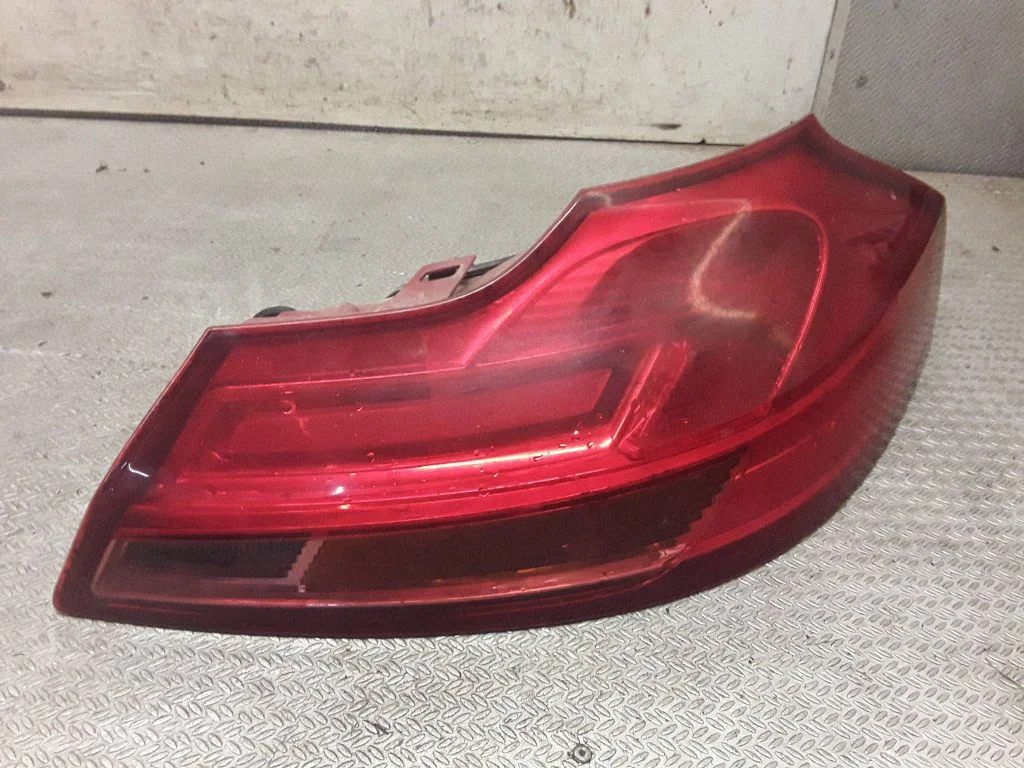Tagatuli keres – Opel Insignia A (2008-2017)