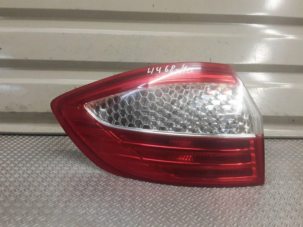 Rear/tail lights – Ford Mondeo MK IV (2007-2014)