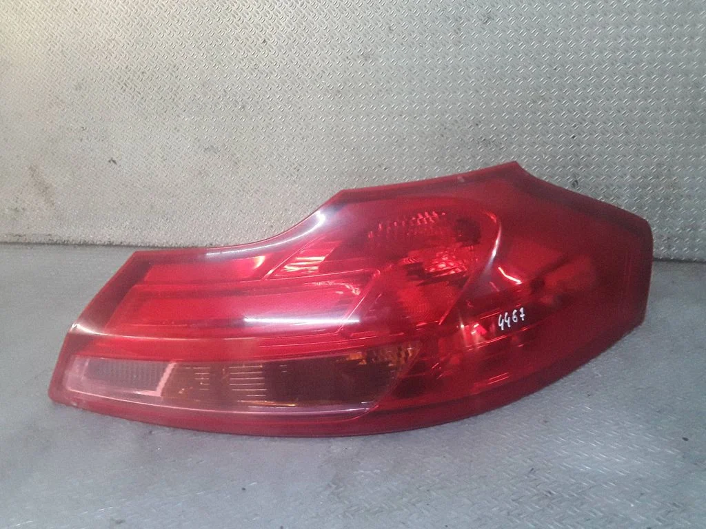 Tagatuli keres – Opel Insignia A (2008-2017)