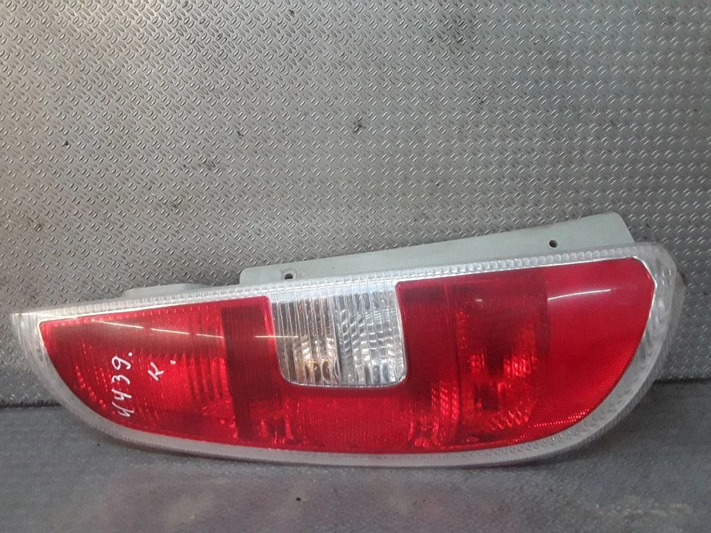 Rear/tail lights – Skoda Roomster (5J) (2006-2015)