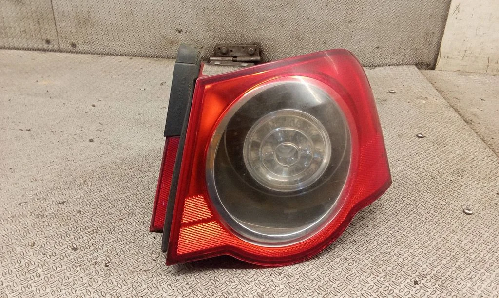 Rear/tail lights – Volkswagen Passat B5.5 (2001-2005)