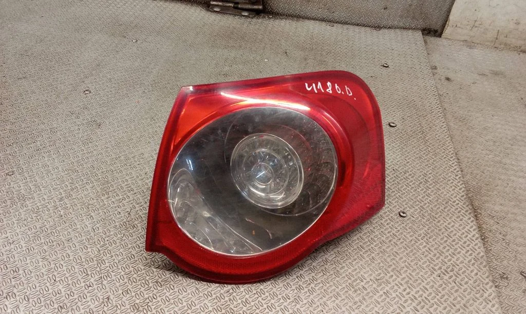 Rear/tail lights – Volkswagen Passat CC (2008-2016)