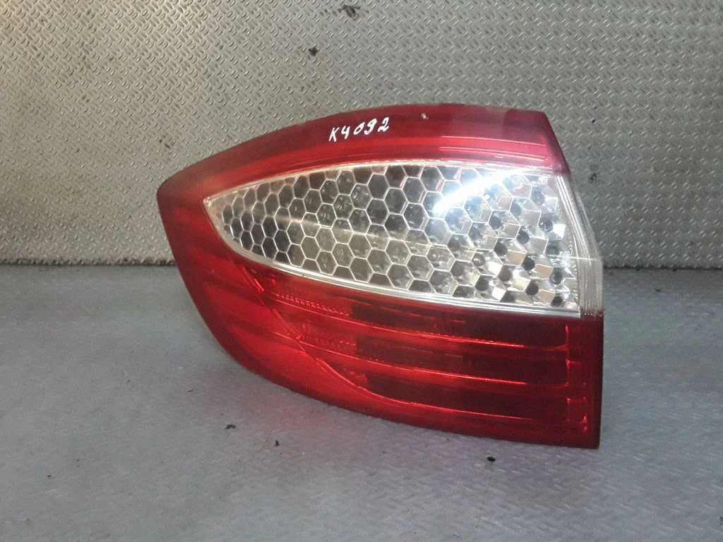Rear/tail lights – Ford Mondeo MK IV (2007-2014)