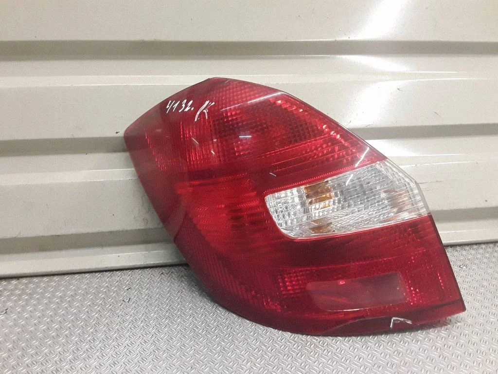 Rear/tail lights – Skoda Fabia Mk2 (5J) (2007-2014)