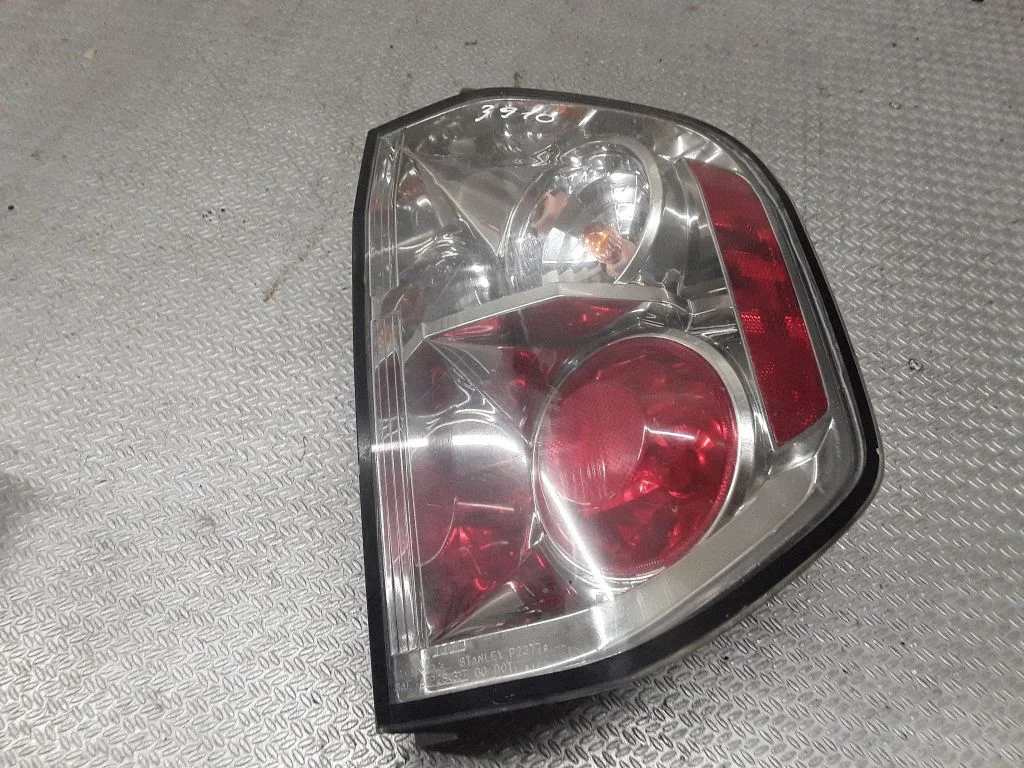 Aizmugurējais lukturis virsbūvē – Honda Pilot I (2002-2008), labā