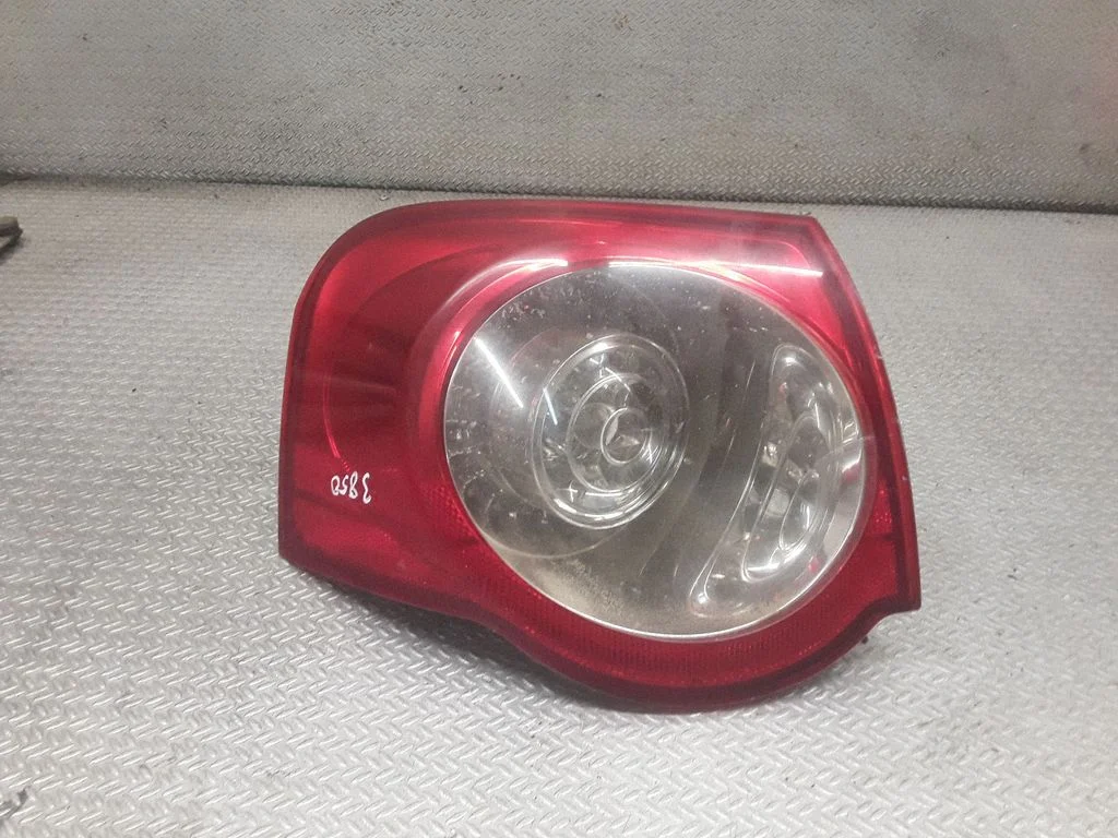 Rear/tail lights – Volkswagen Passat B5.5 (2001-2005)