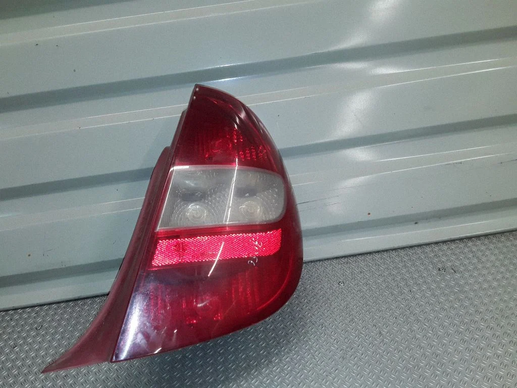 Lampa tylna w błotniku 9632646680