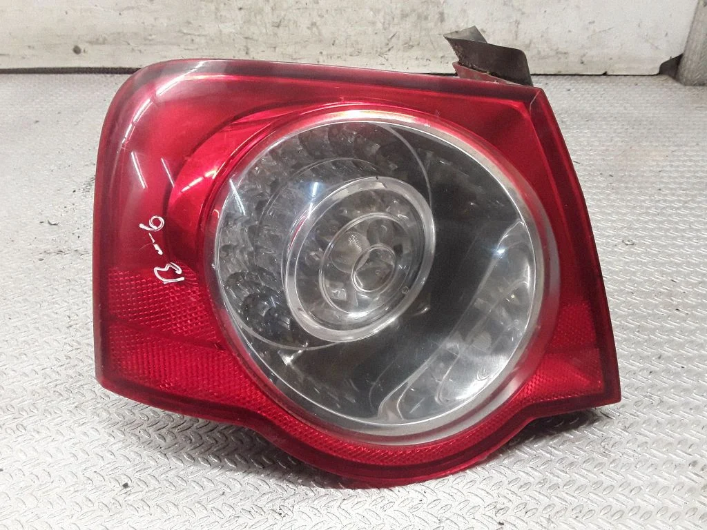 Rear/tail lights – Volkswagen Passat B6 (2005-2010)