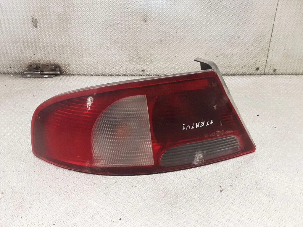 Rear/tail lights 04805351A – Dodge Stratus (2001-2006)