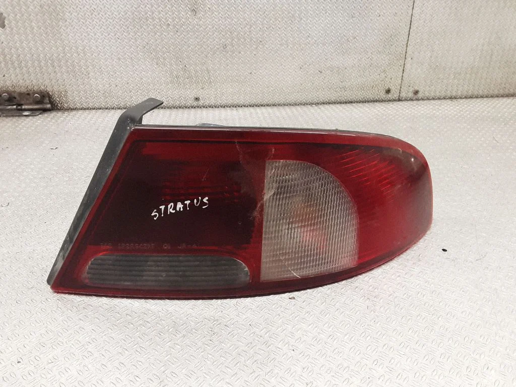 Rear/tail lights 04805350AB – Dodge Stratus (2001-2006)