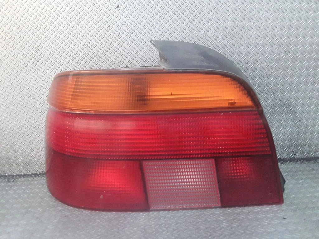 Rear/tail lights – BMW 5 Series E39 (1996-2003)