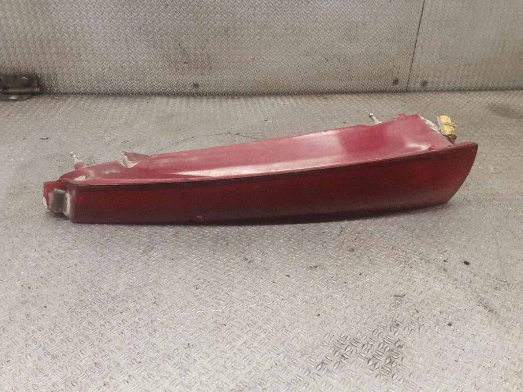 Lampa tylna w błotniku – prawa