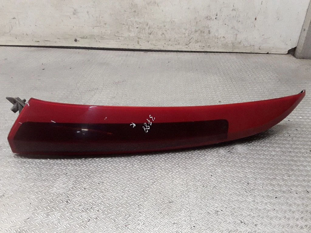 Lampa tylna w błotniku – Volvo XC90 (2003-2006)