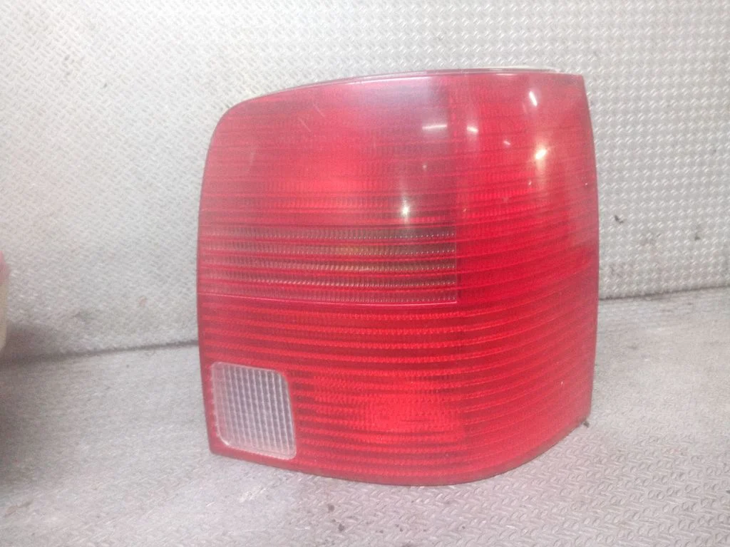Rear/tail lights – Volkswagen Passat B5 (1997-2000)