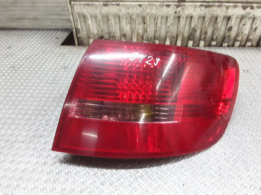 Rear/tail lights – Audi A6 Allroad C6 (2006-2011)