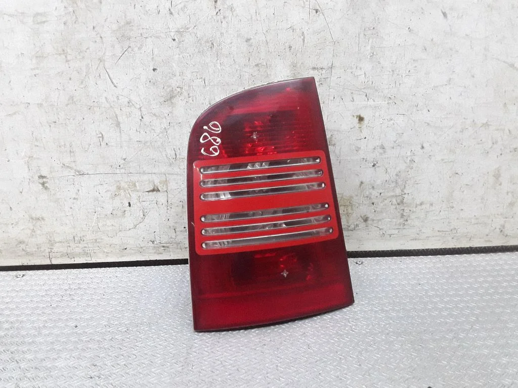 Lampa tylna w błotniku – Skoda Octavia Mk1 (1U) (1996-2004)