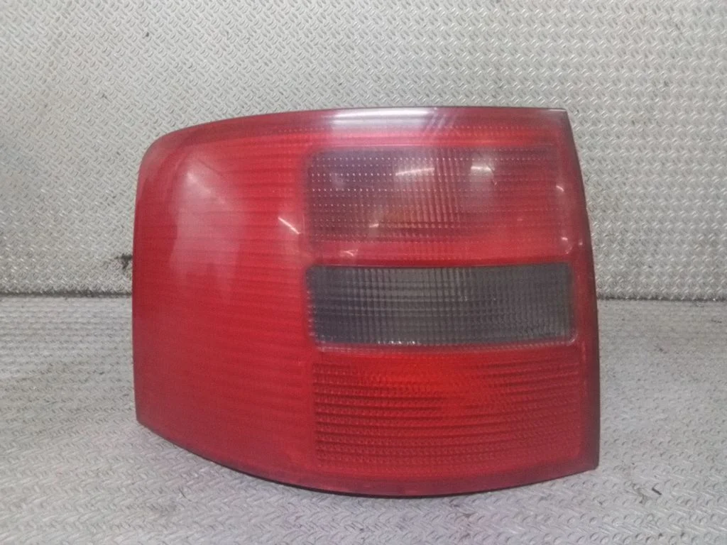 Rear/tail lights – Audi A6 S6 C5 4B (1997-2005)