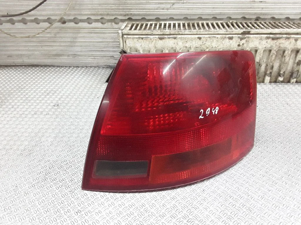 Rear/tail lights – Audi A4 S4 B7 8E 8H (2005-2008)