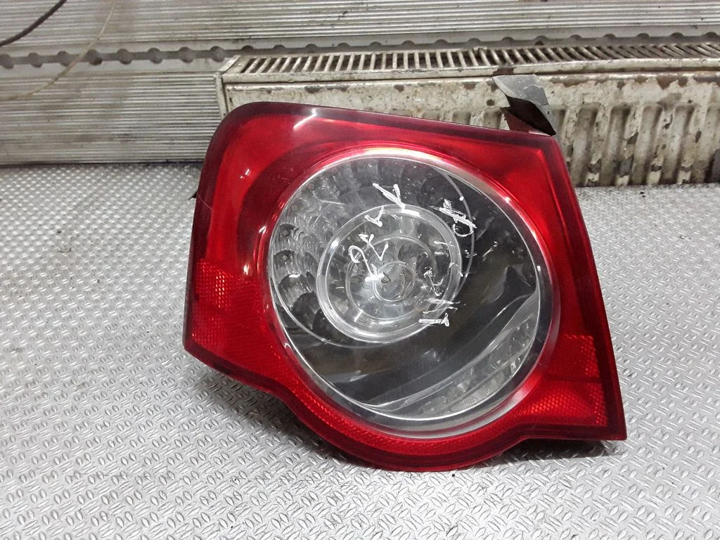Rear/tail lights – Volkswagen Passat B6 (2005-2010)