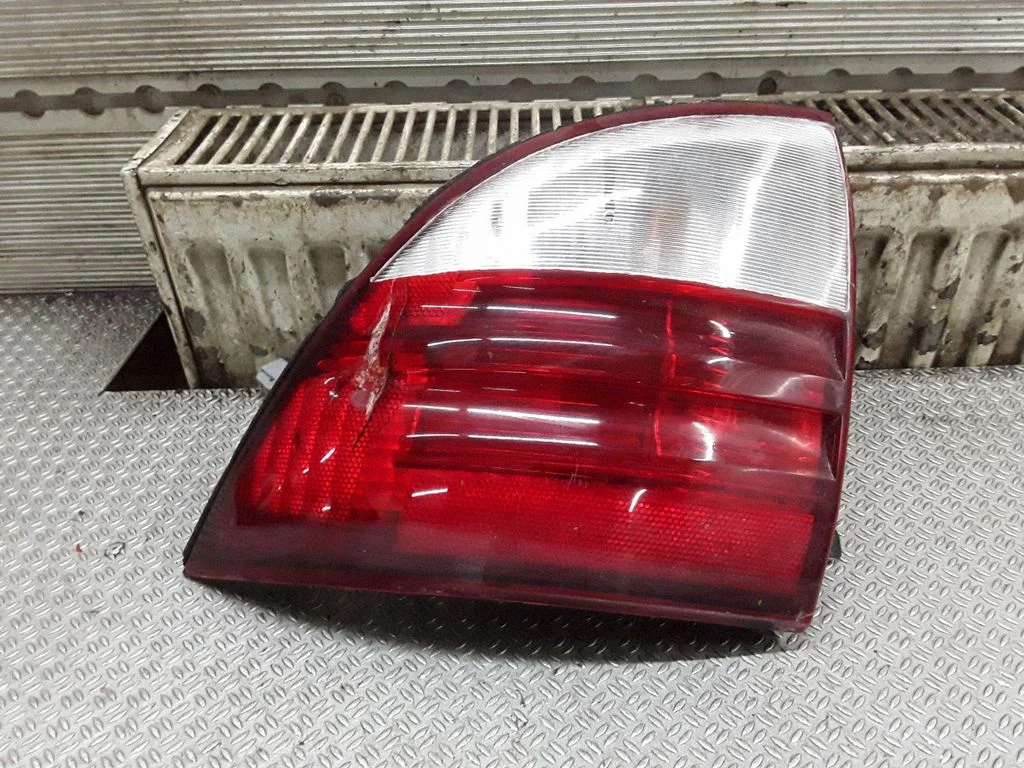 Rear/tail lights XW4313B505B – Lincoln LS (1998-2006)