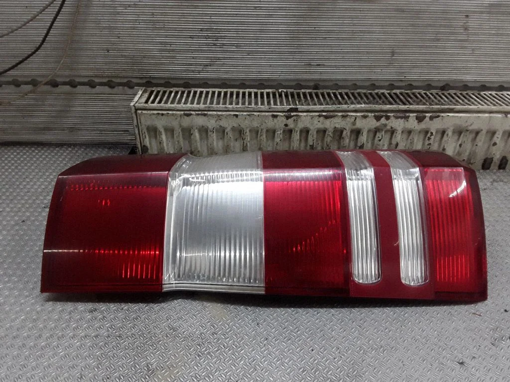 Lampa tylna w błotniku – Mercedes-Benz Sprinter W906 (2006-2018)