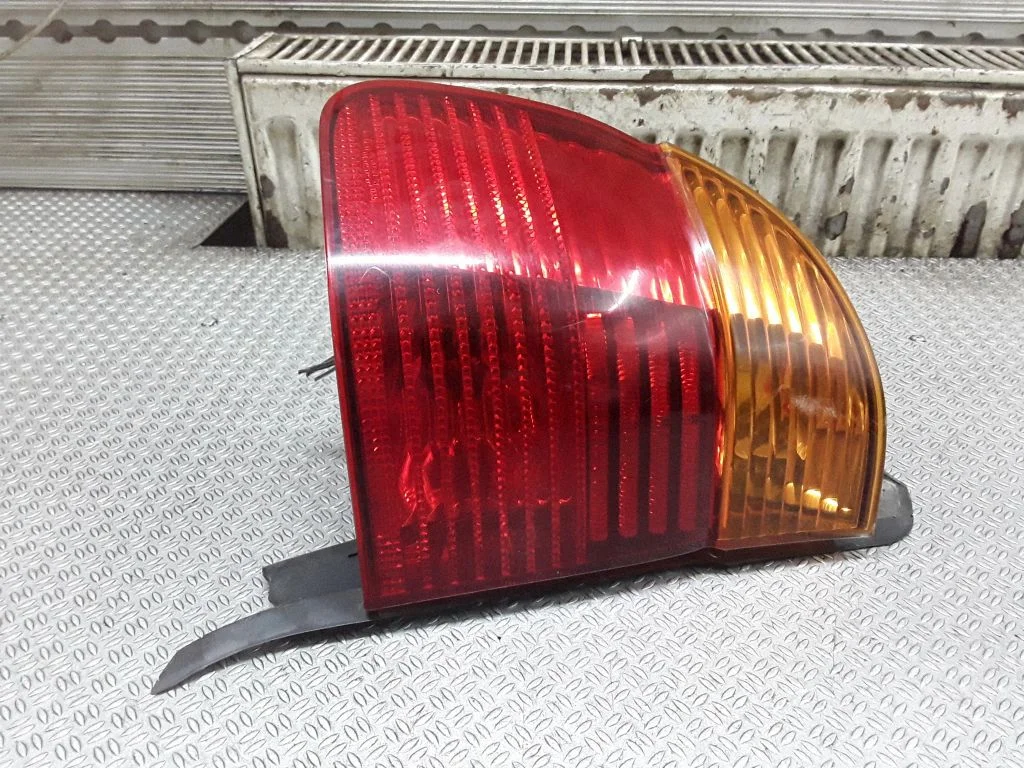 Rear/tail lights – BMW 5 Series E39 (1996-2003)