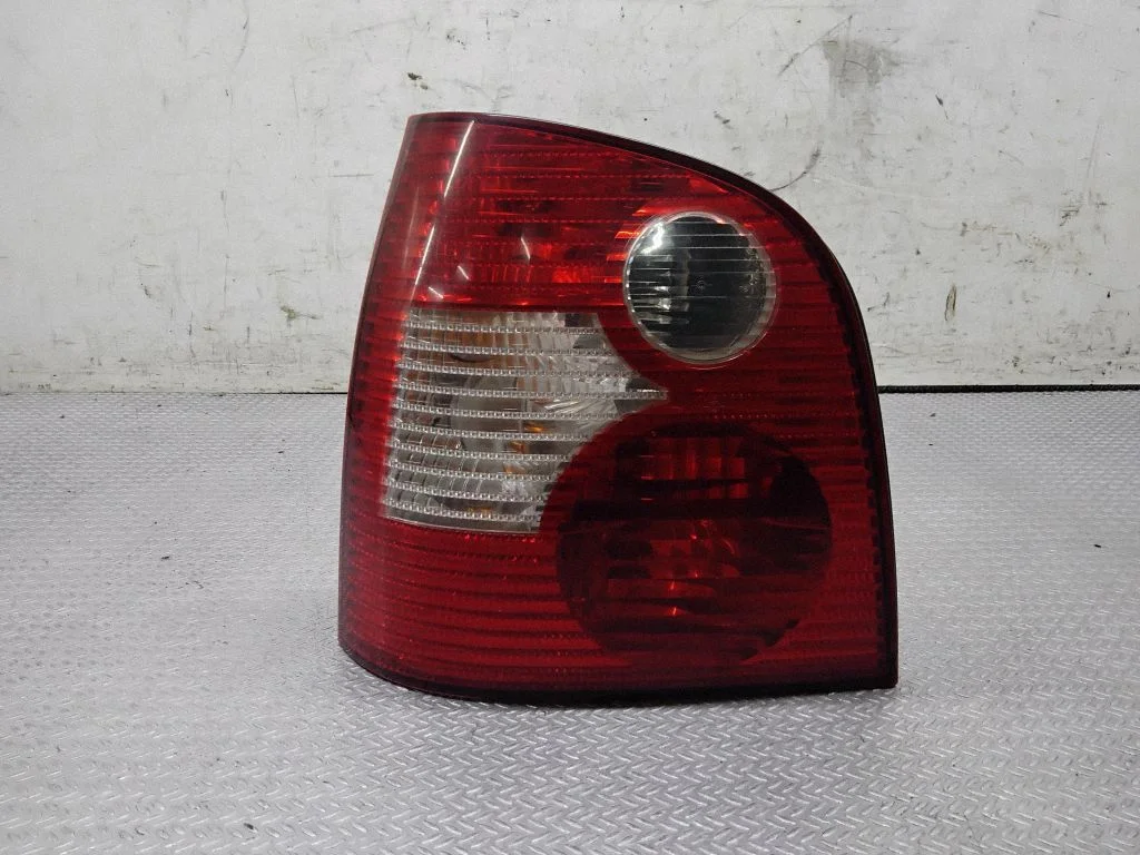 Rear/tail lights – Volkswagen Polo (2002-2005)