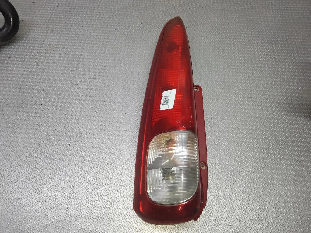 Tagatuli keres – Chevrolet Rezzo (2000-2011), vasak