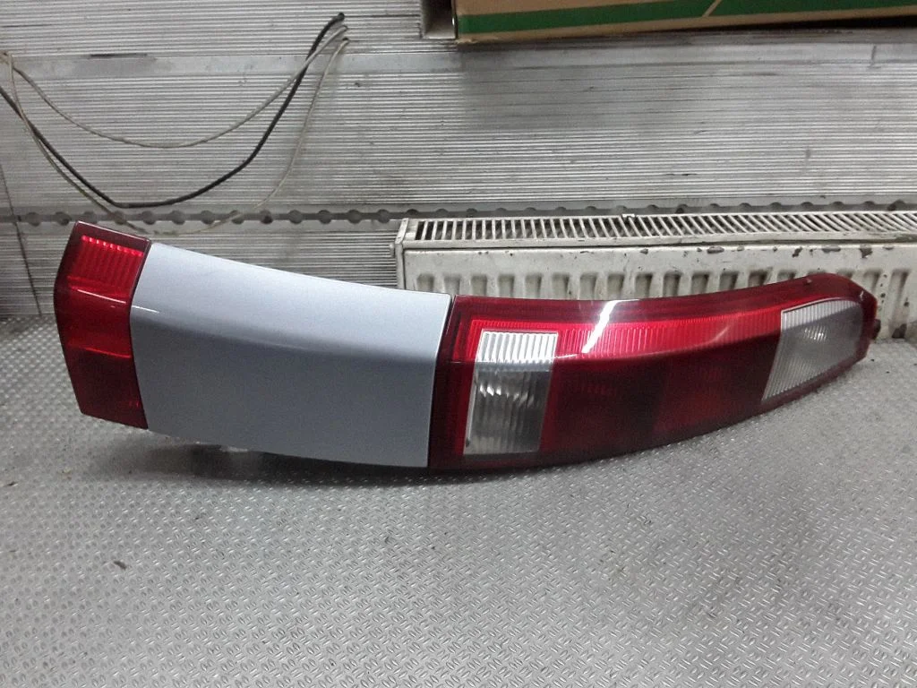 Rear/tail lights – Opel Meriva A (2003-2010)