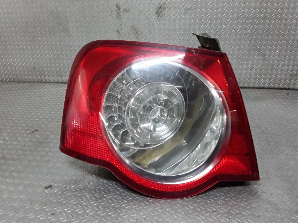 Rear/tail lights – Volkswagen Passat B6 (2005-2010)