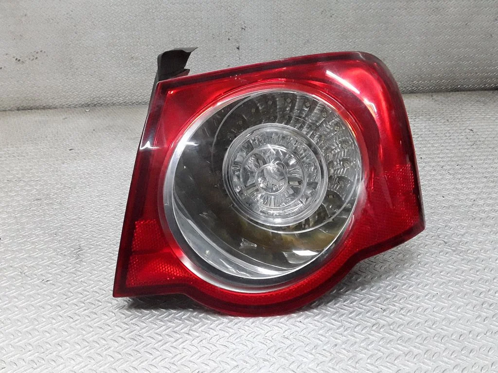 Rear/tail lights – Volkswagen Passat B6 (2005-2010)