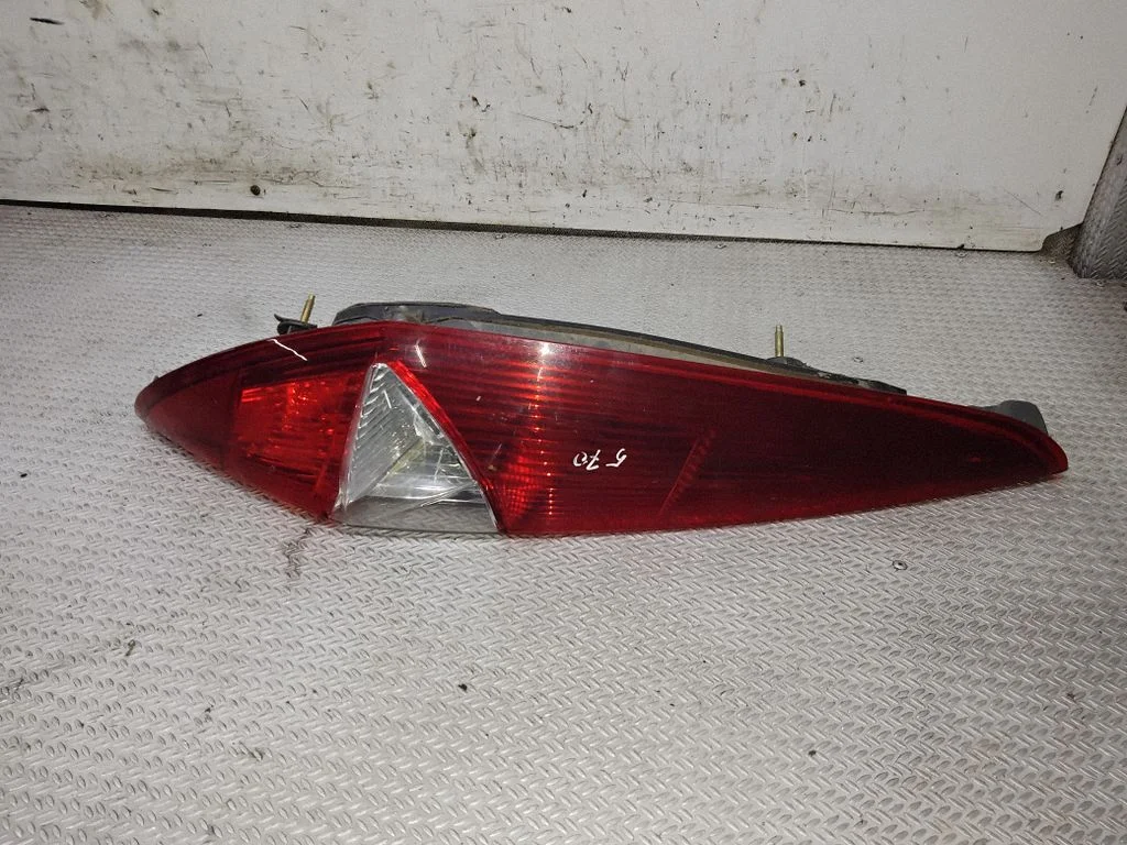 Tagatuli keres 517214790 – Fiat Punto (176) (1993-1999)