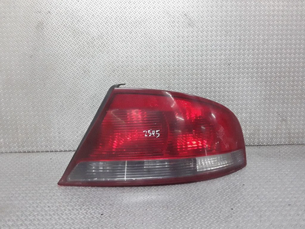 Rear/tail lights – Chrysler Sebring (ST-22 - JR) (2000-2007), right