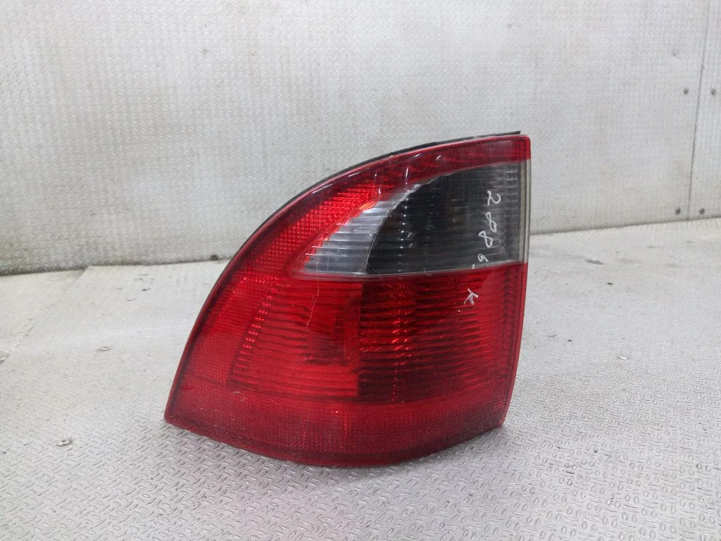 Rear/tail lights – Saab 9-5 (1998-2005)