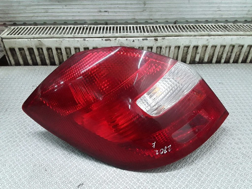 Rear/tail lights – Skoda Fabia Mk2 (5J) (2007-2014)