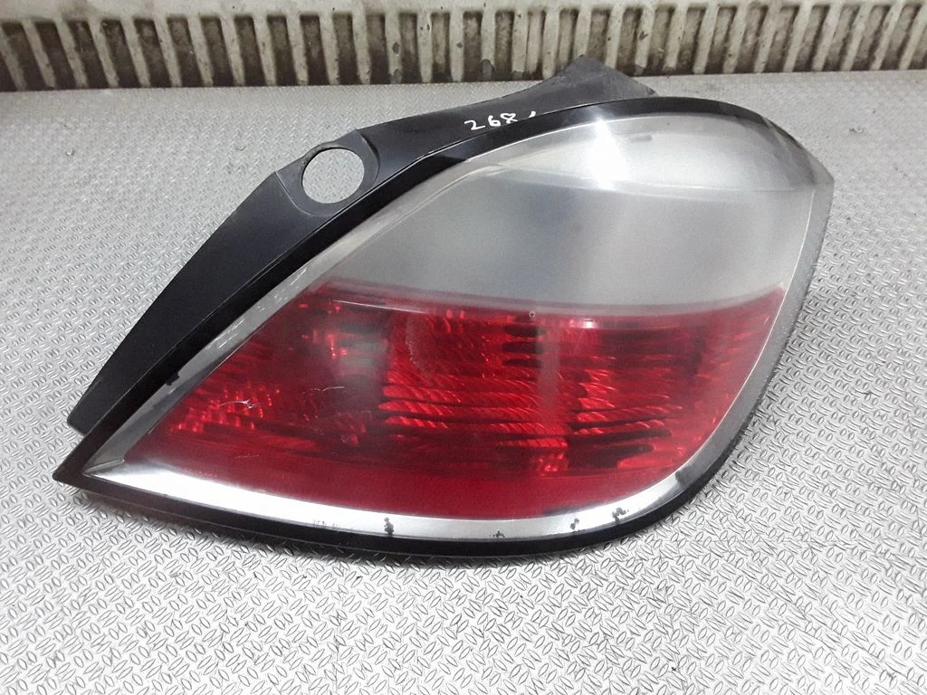 Rear/tail lights 462141722