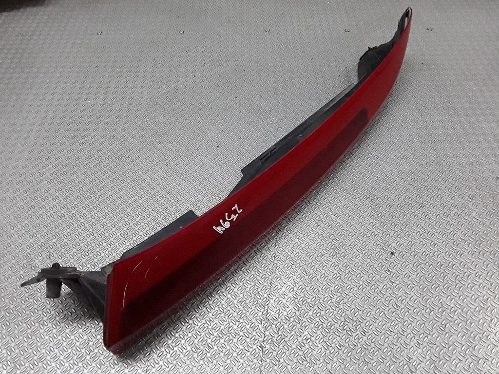 Lampa tylna w błotniku – Volvo XC90 (2003-2006)