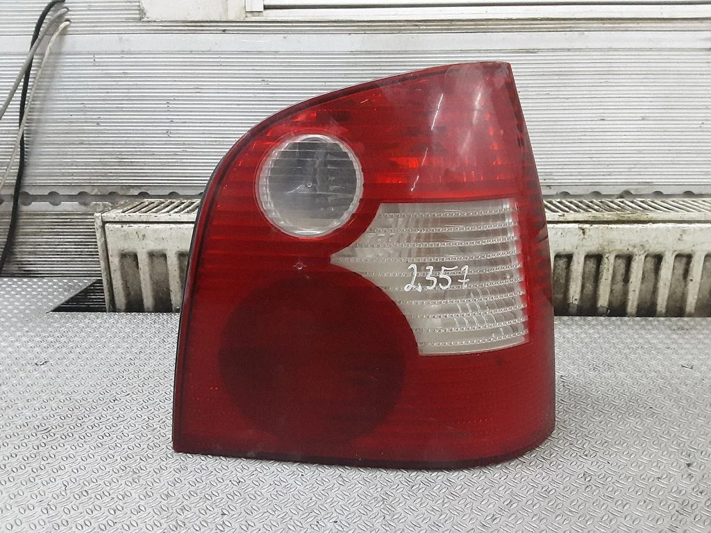 Lampa tylna w błotniku 62409